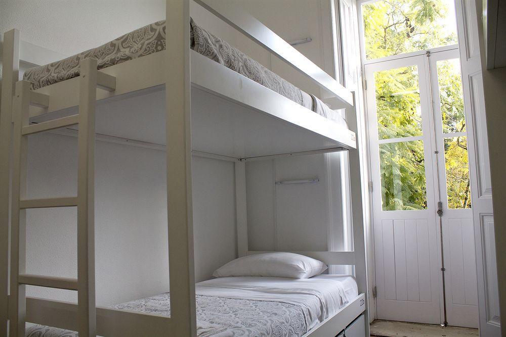 Ww Hostel & Suites Coimbra Luaran gambar