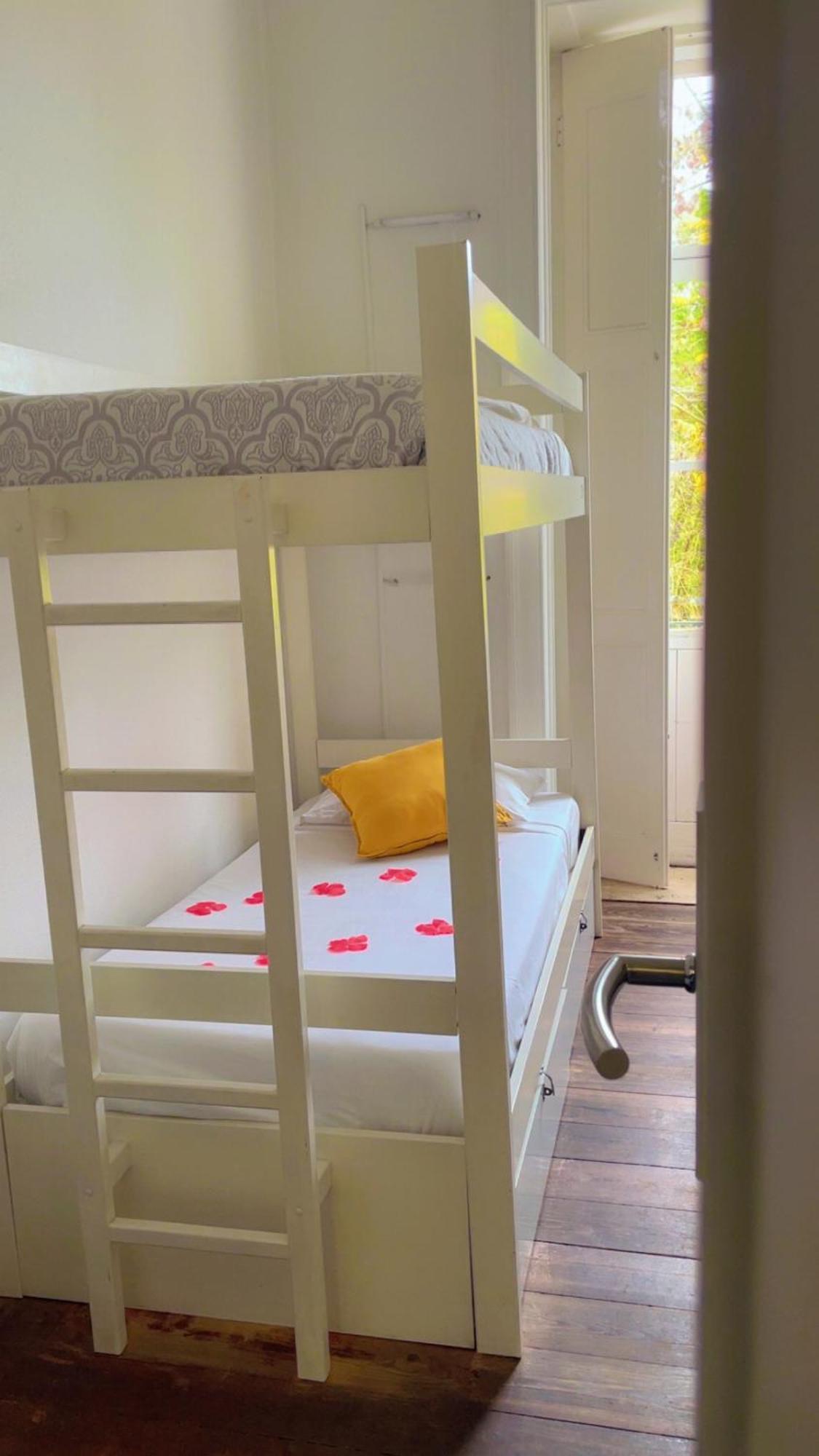 Ww Hostel & Suites Coimbra Luaran gambar