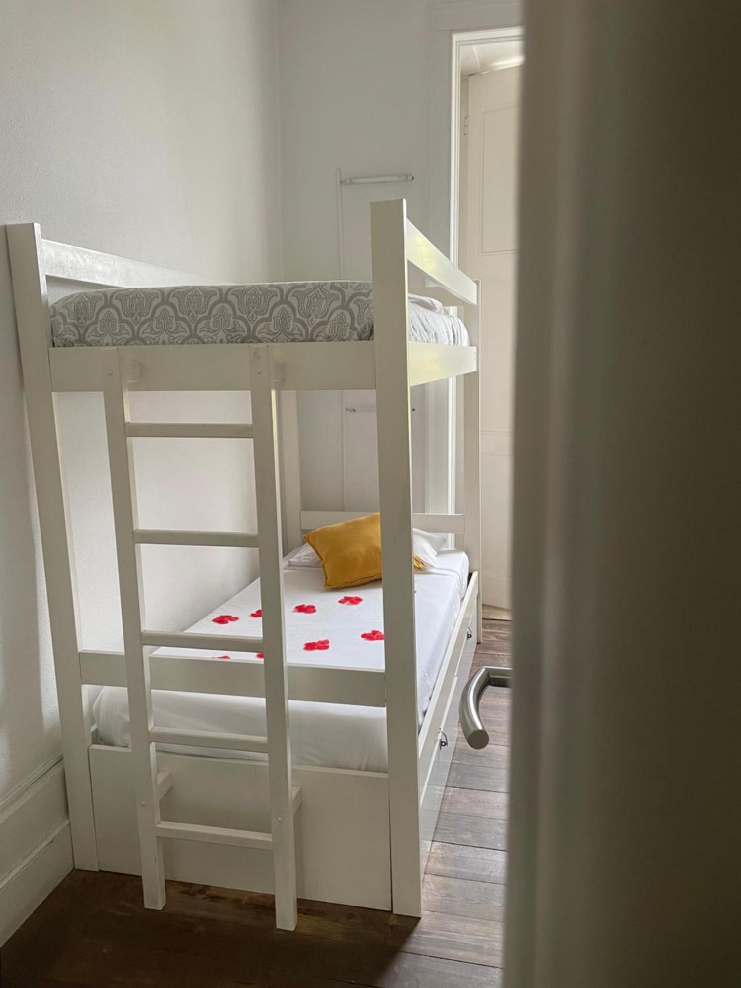 Ww Hostel & Suites Coimbra Luaran gambar
