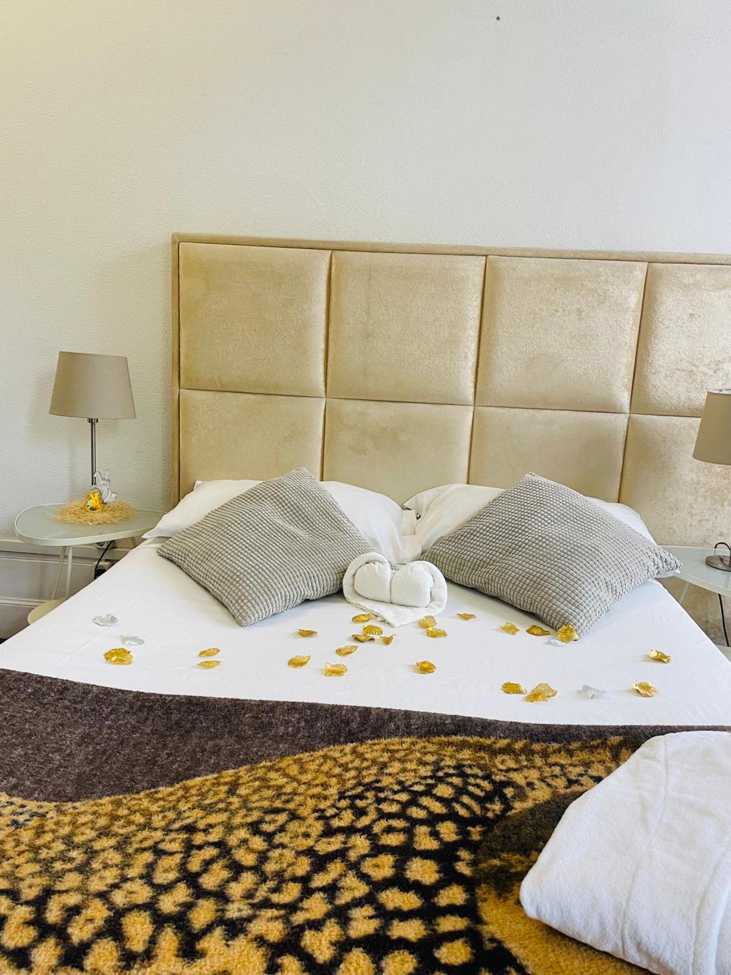 Ww Hostel & Suites Coimbra Luaran gambar