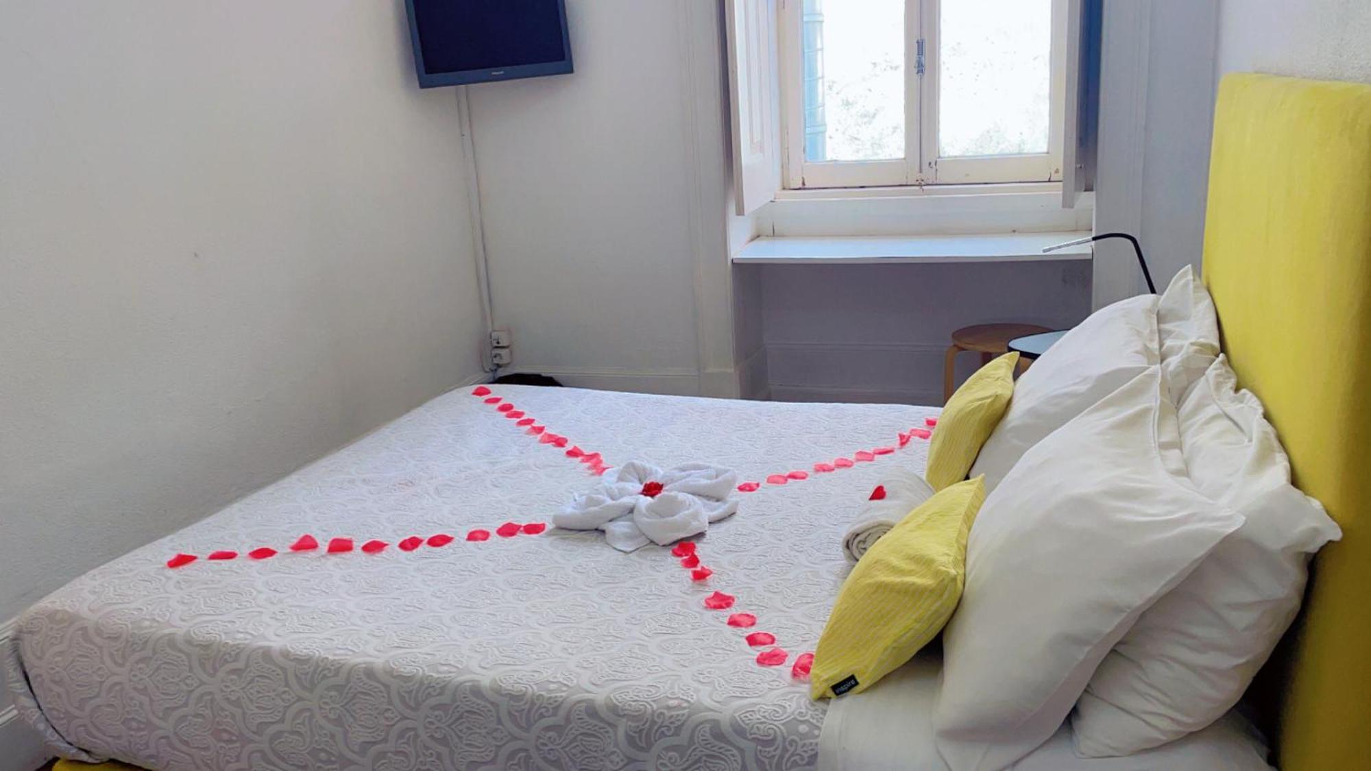 Ww Hostel & Suites Coimbra Luaran gambar