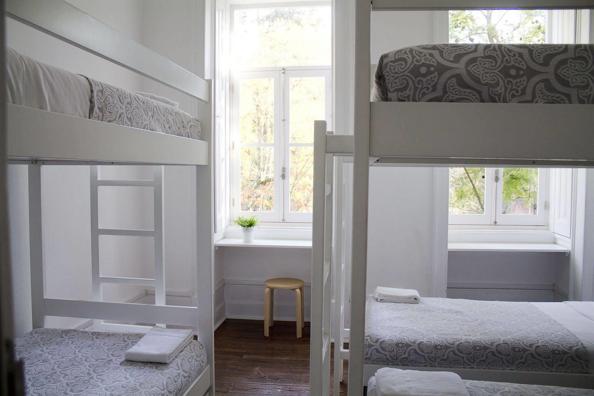 Ww Hostel & Suites Coimbra Luaran gambar